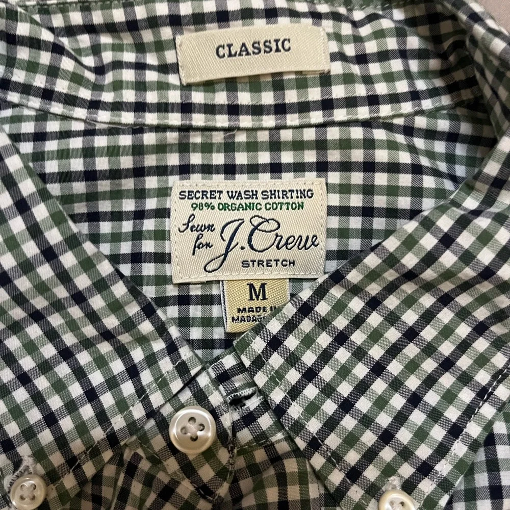J crew classic plaid shirt Size medium